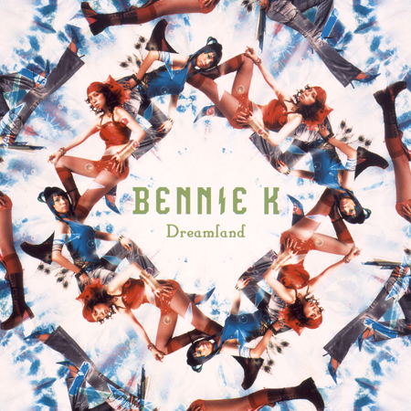 2005年代のヒット曲、流行を特集!!思い出のあの曲が見つかる。懐メロは